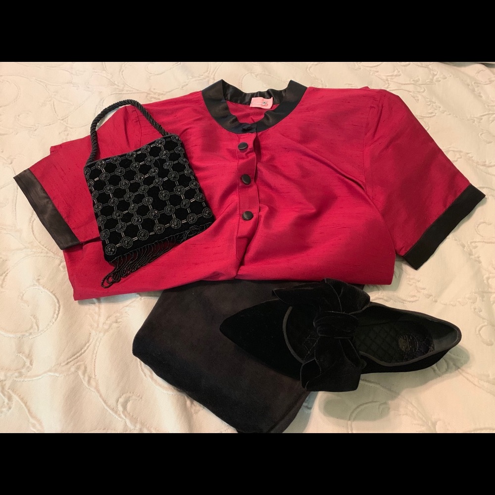 Santoba Tailors burgundy silk top size Small